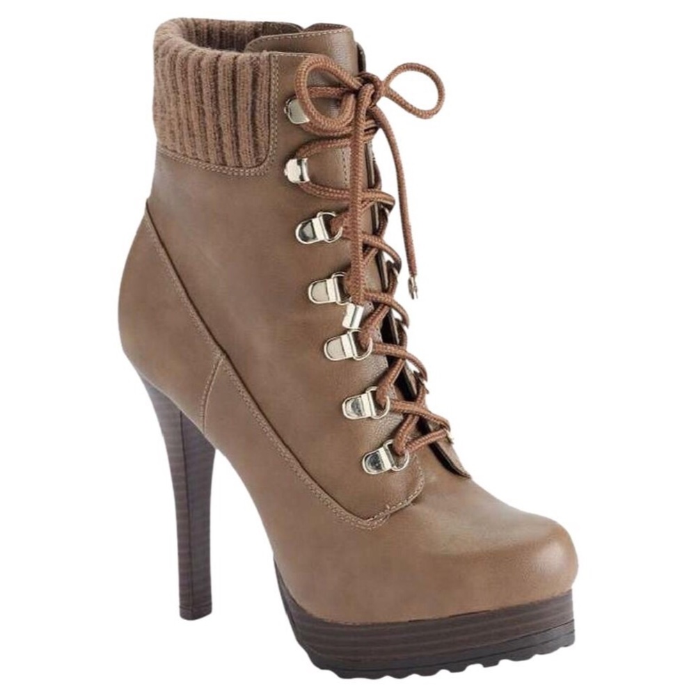 Jennifer Lopez taupe lace up booties